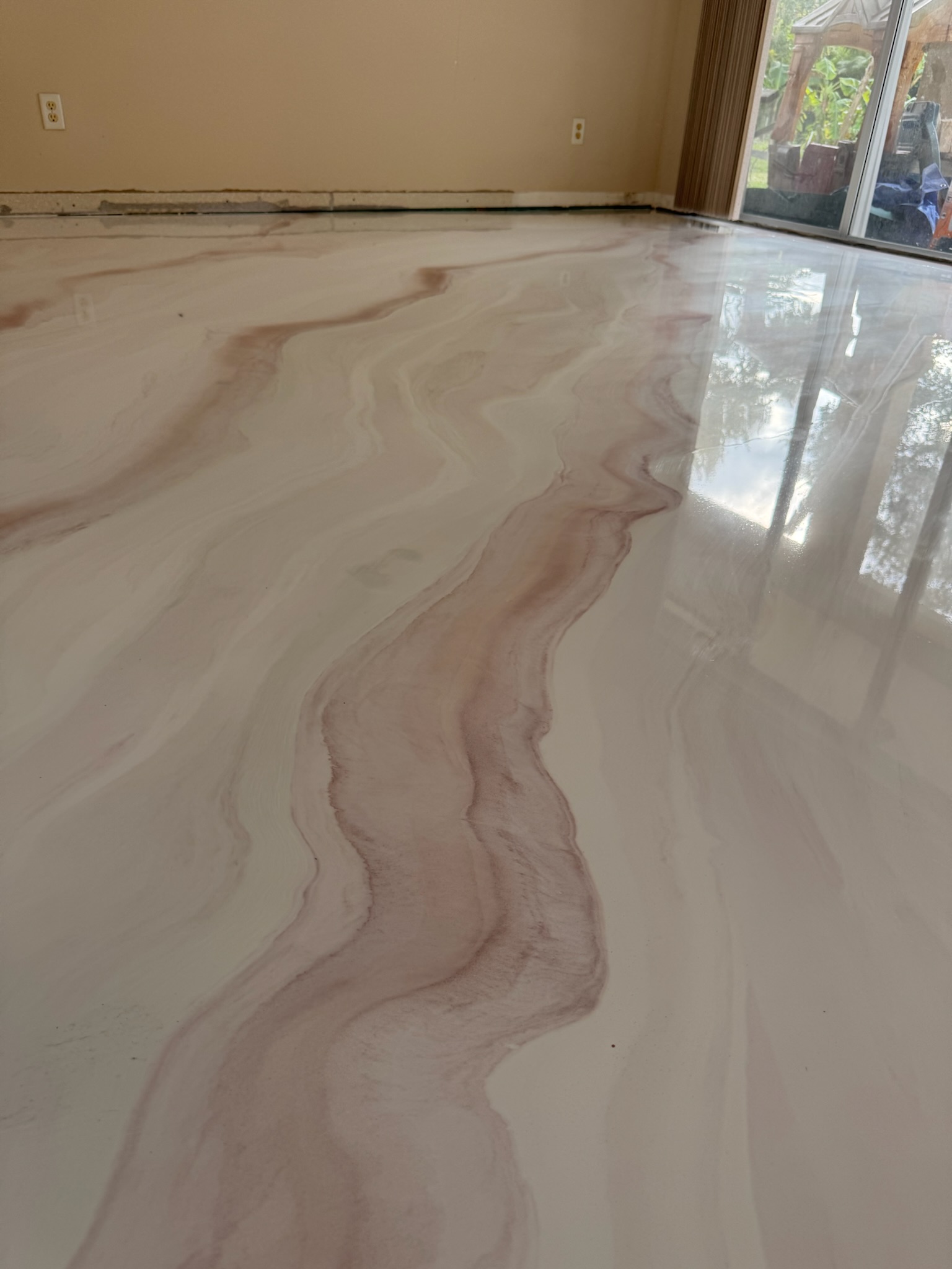 What is epoxy flooring?